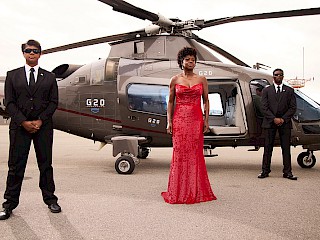Viola Davis Makes a Grand Entrance At The World Premiere Of 'G20' (video)  